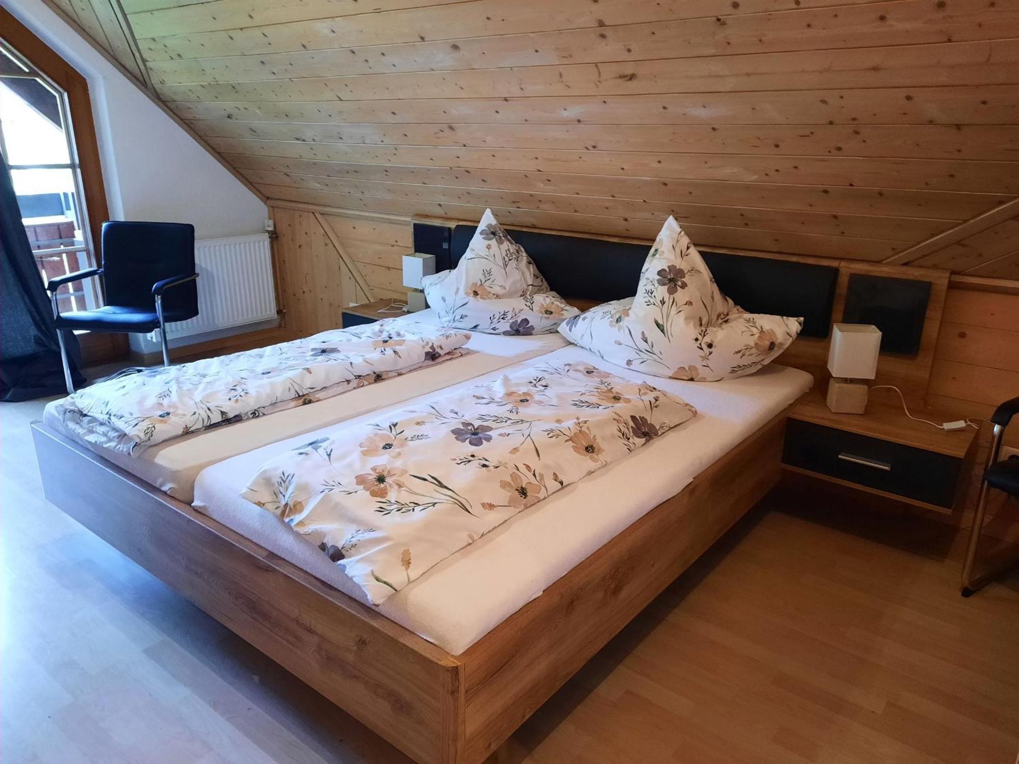 Ferienwohnung Schwarzwaldfeder 토트나우 외부 사진